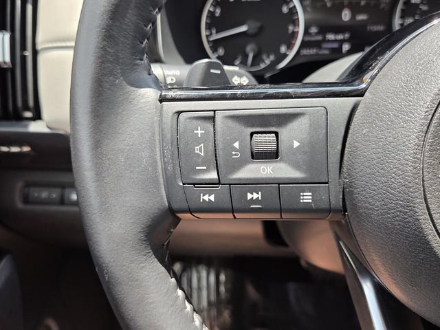 Used 2025 Nissan Pathfinder SL FWD image 33