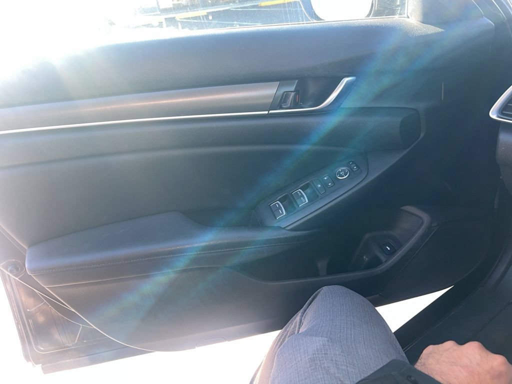 Used 2018 Honda Accord LX image 6