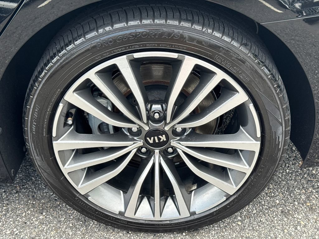 Used 2018 Kia Stinger Premium RWD image 19