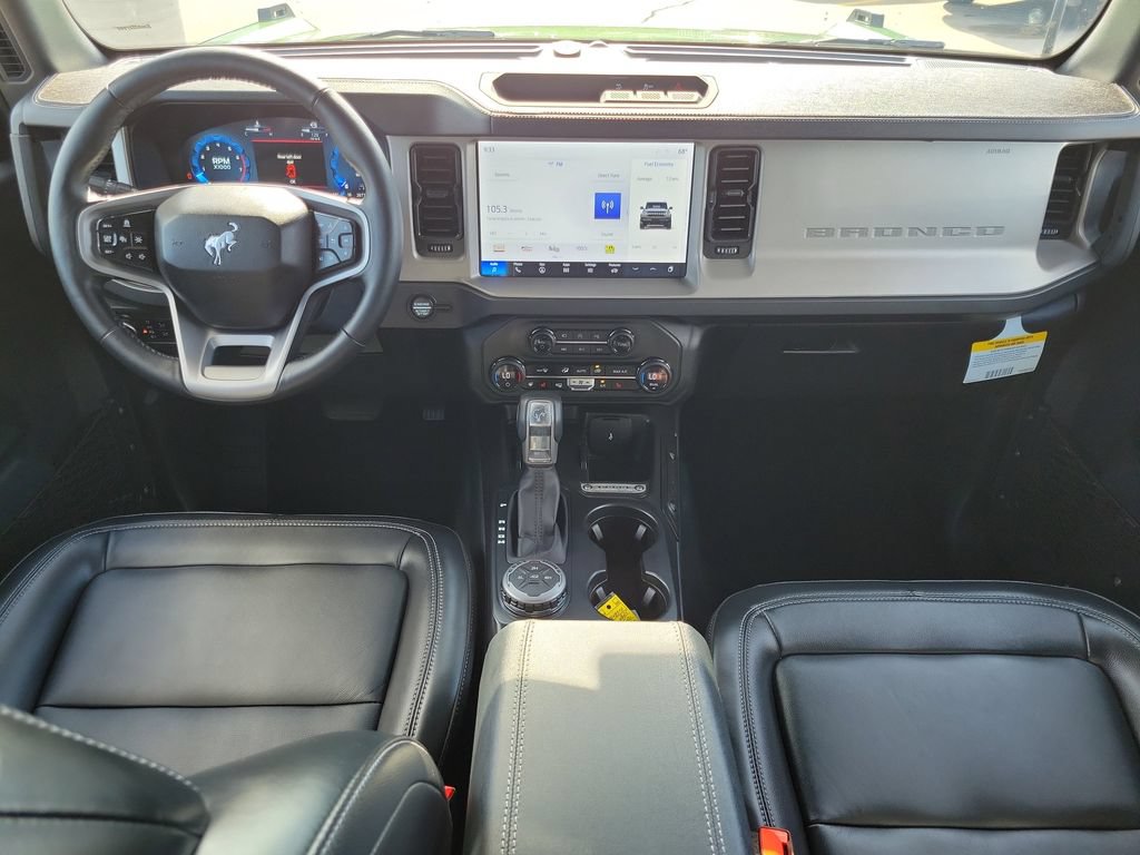 Used 2025 Ford Bronco Outer Banks AWD/4WD image 11