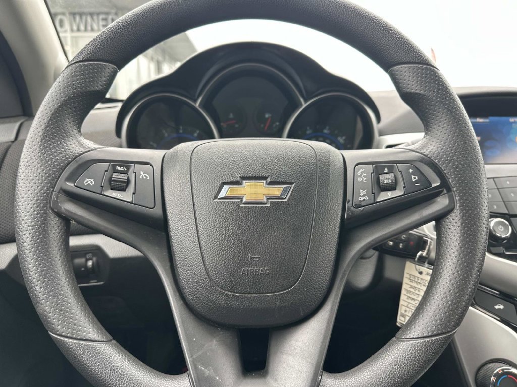 Used 2016 Chevrolet Cruze LT FWD image 20