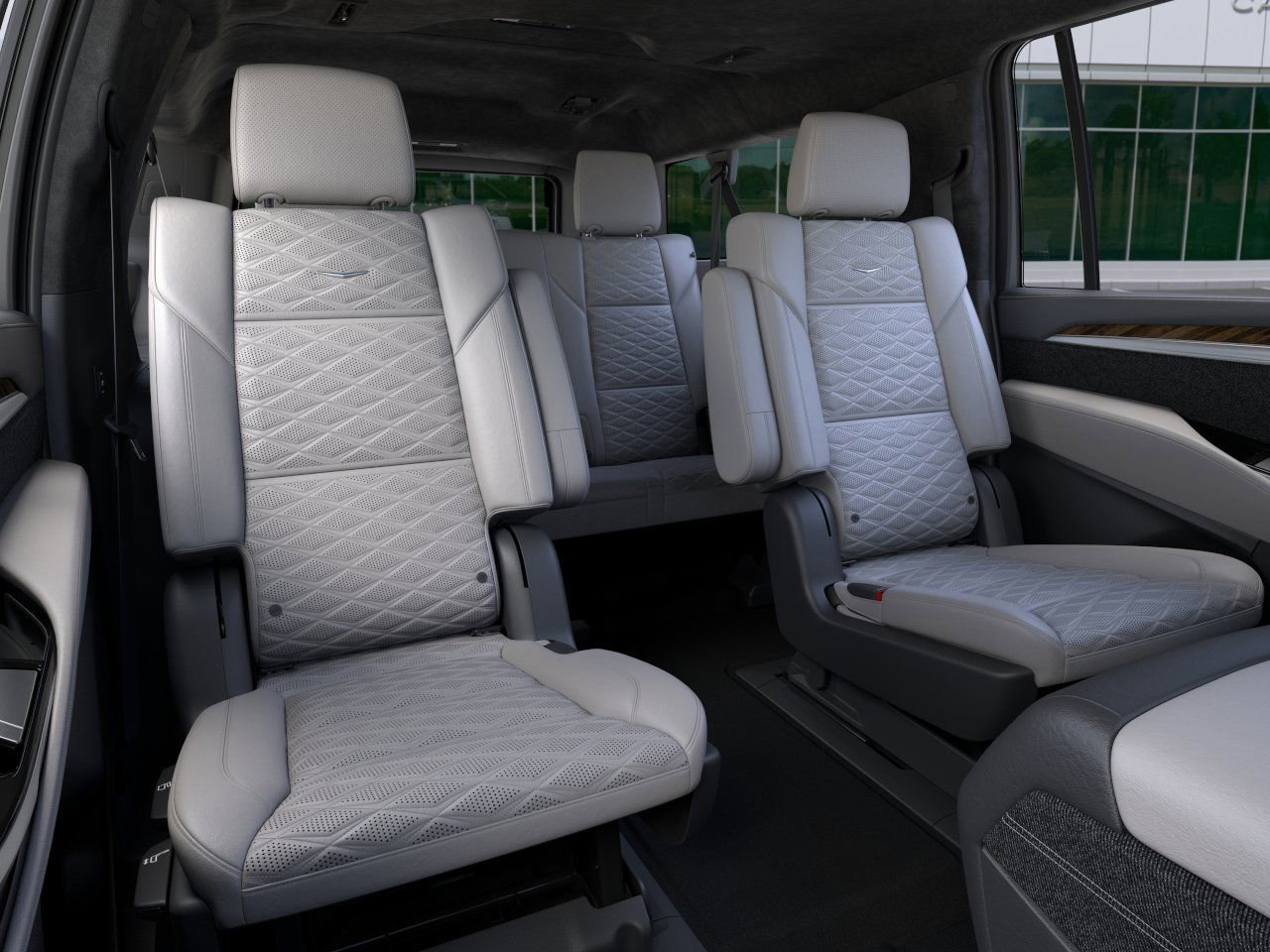 New 2026 Cadillac Escalade ESV Platinum Sport w/ LPO, ONYX Package image 17