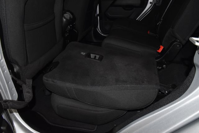 Used 2023 Jeep Wrangler Sahara image 29