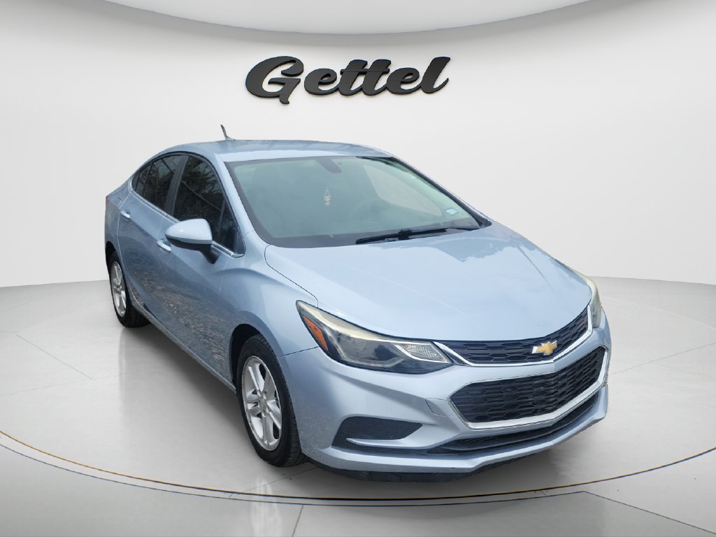 Used 2017 Chevrolet Cruze LT FWD image 6