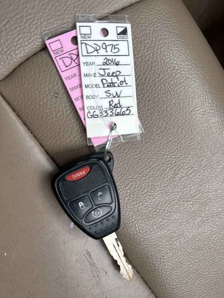 Used 2016 Jeep Patriot High Altitude AWD/4WD image 39