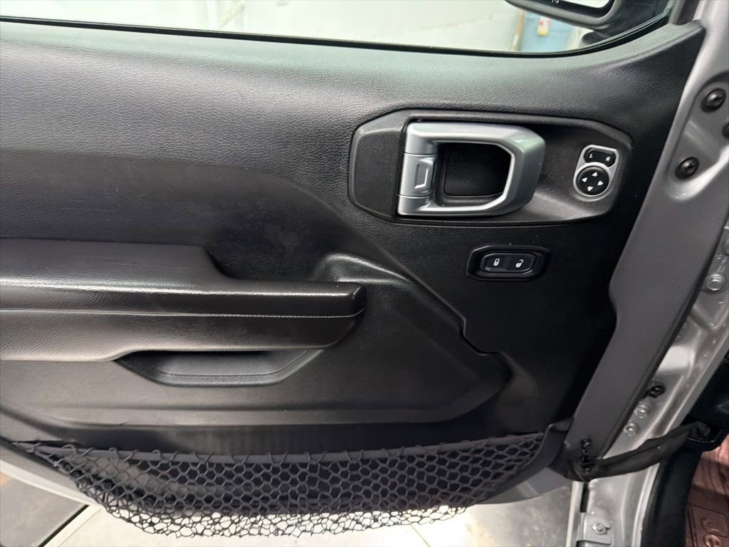 Used 2018 Jeep Wrangler Unlimited Sport S image 18