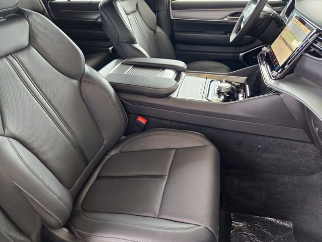 New 2026 Jeep Grand Wagoneer L Limited AWD/4WD image 11
