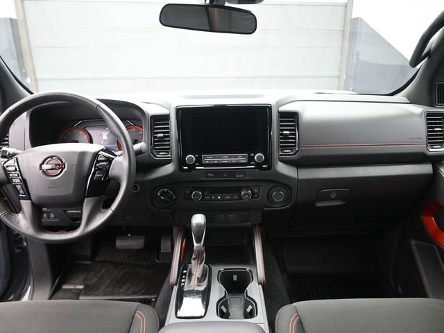 Used 2024 Nissan Frontier PRO-4X w/ Off-Road Protection Package image 25