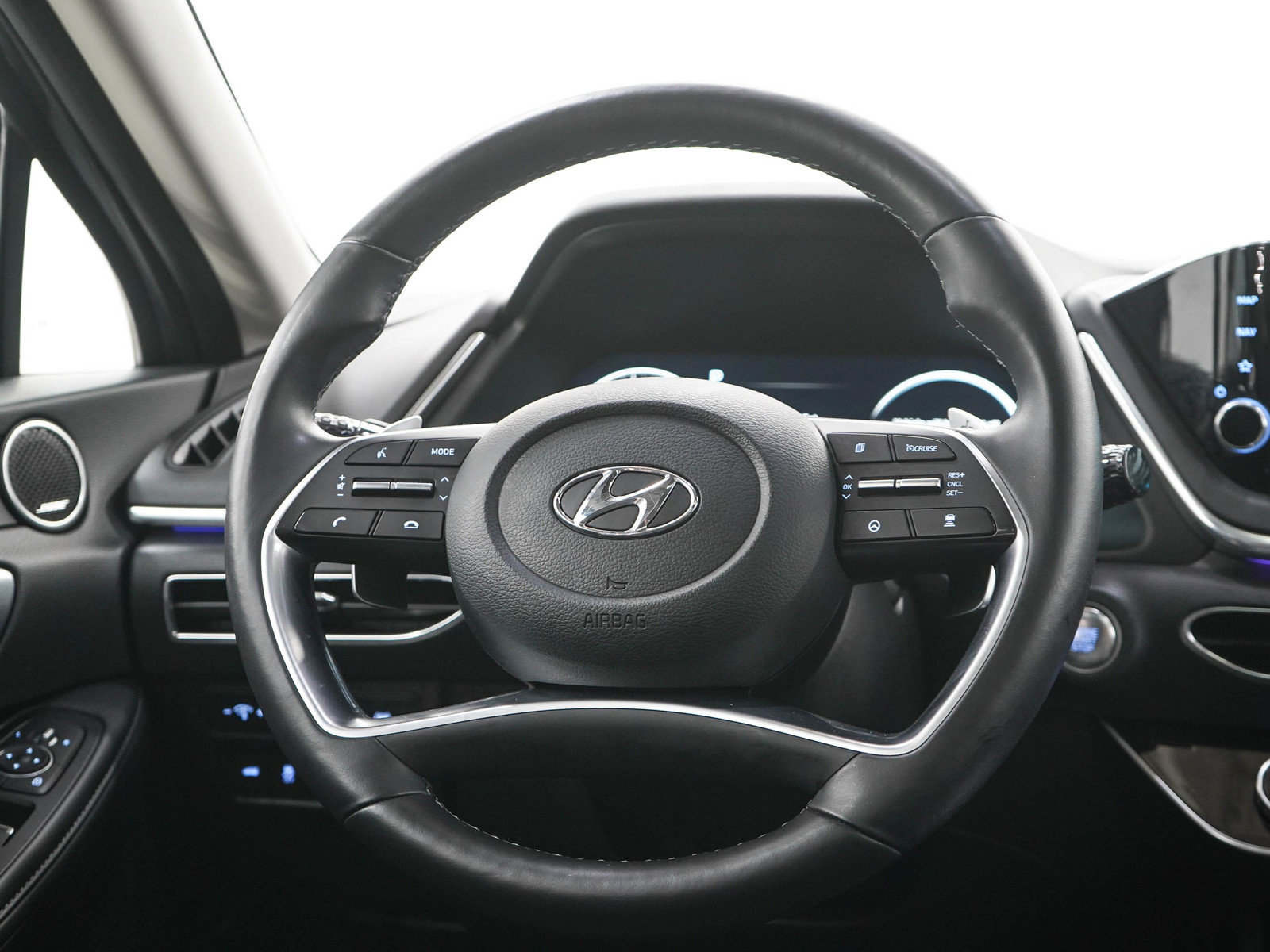 Used 2022 Hyundai Sonata Limited FWD image 15