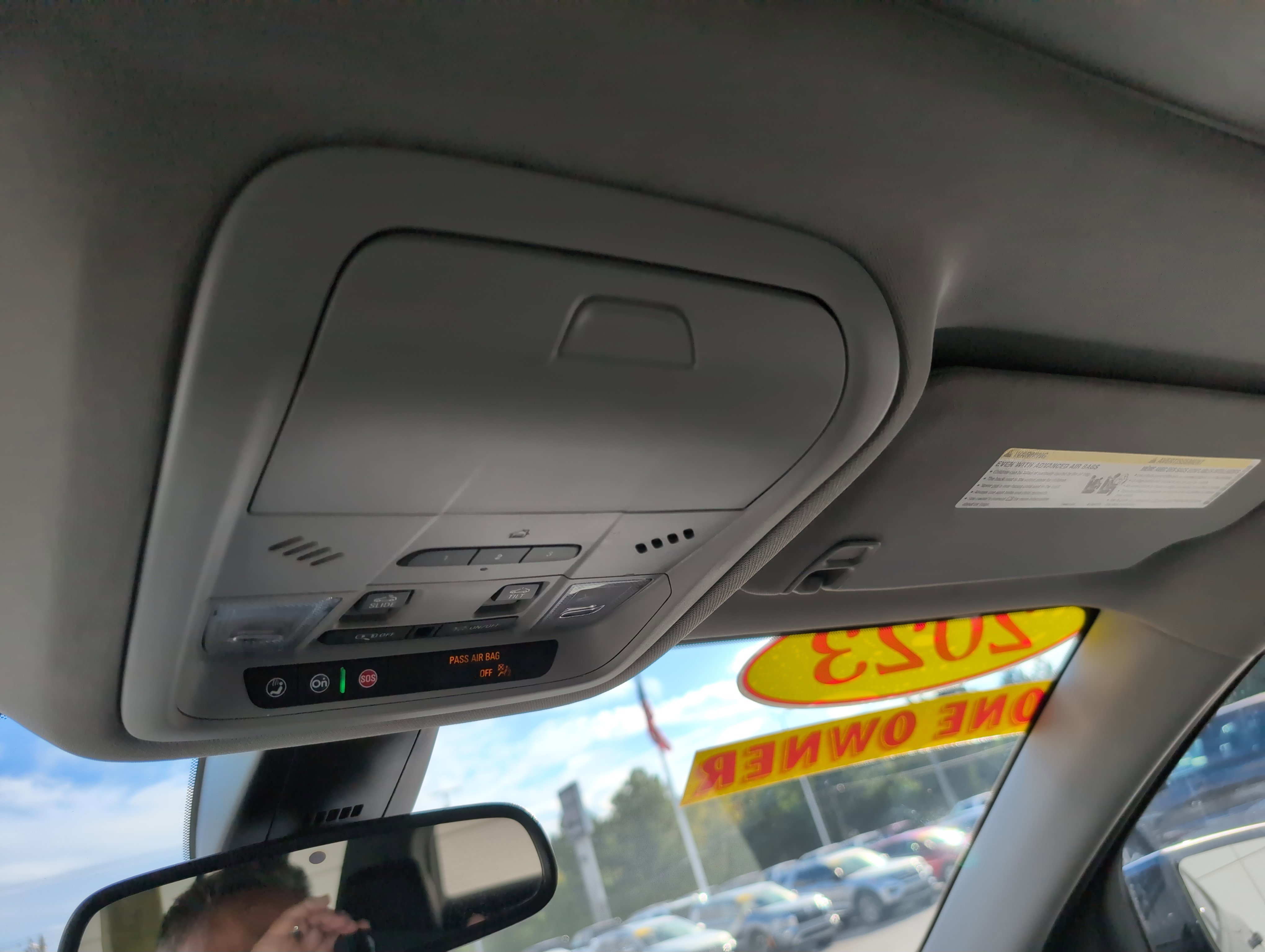 Used 2023 GMC Acadia AT4 w/ Technology Package image 26