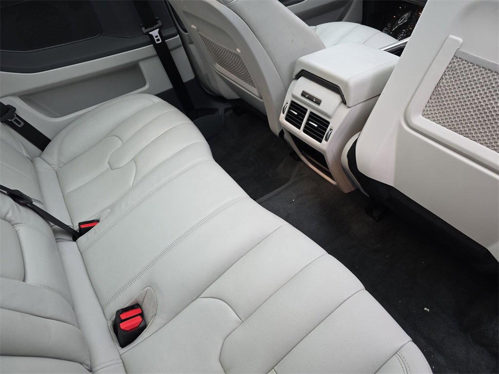 Used 2015 Land Rover Range Rover Evoque Pure Plus image 13
