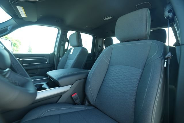 New 2026 RAM 2500 Big Horn AWD/4WD image 37