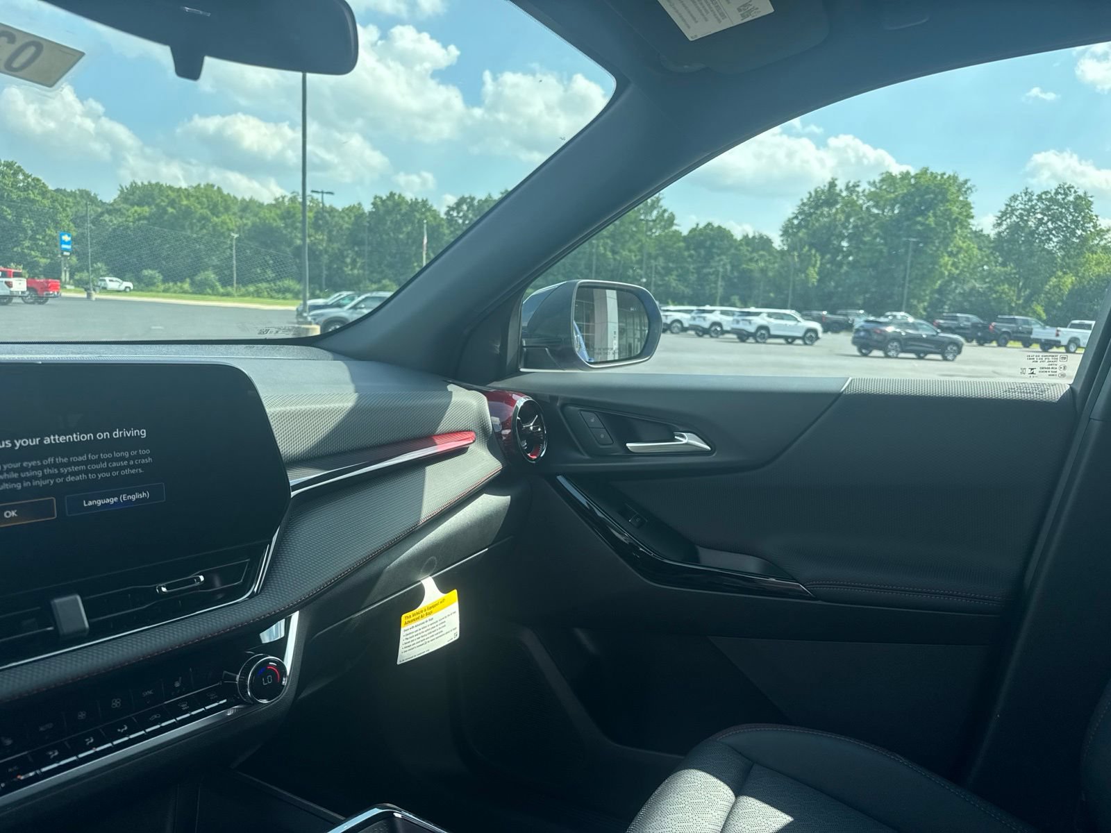 New 2026 Chevrolet Equinox RS AWD/4WD image 25