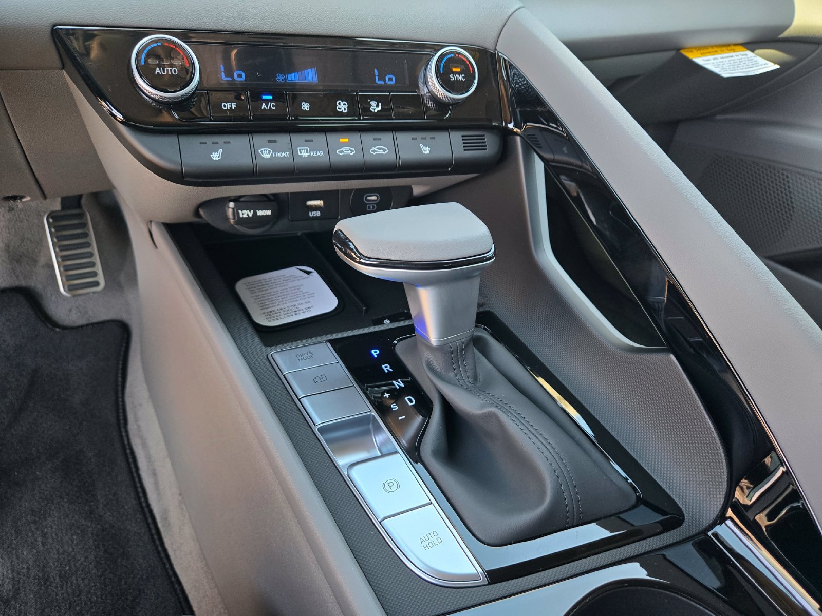 New 2026 Hyundai Elantra SEL Sport Premium FWD image 13