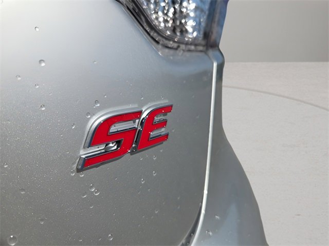 Used 2025 Toyota Corolla SE w/ SE Premium Package image 18