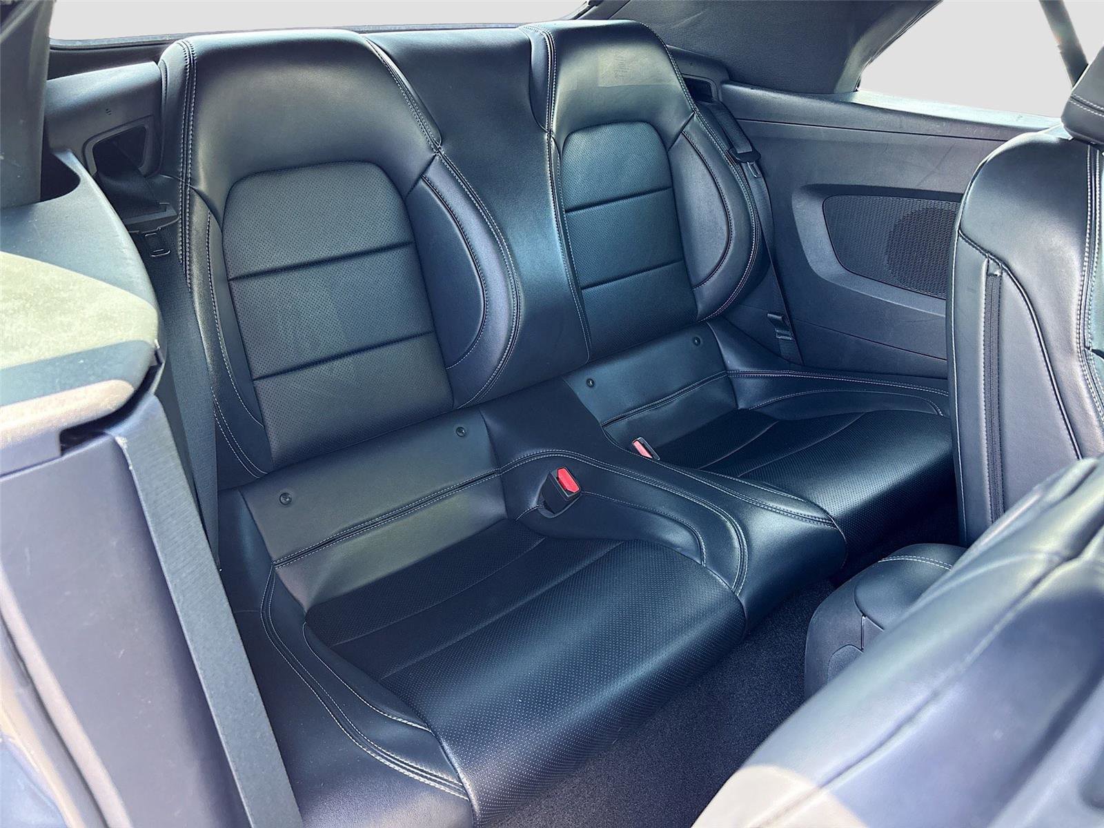 Used 2025 Ford Mustang Premium RWD image 30