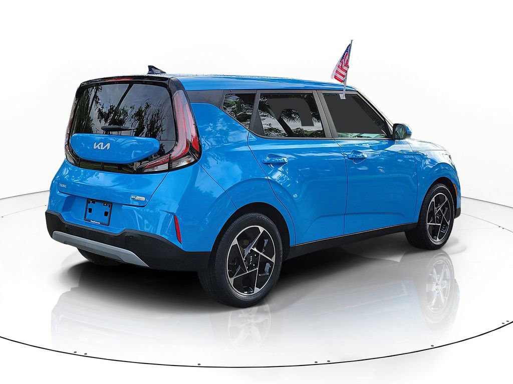Used 2024 Kia Soul EX FWD image 3