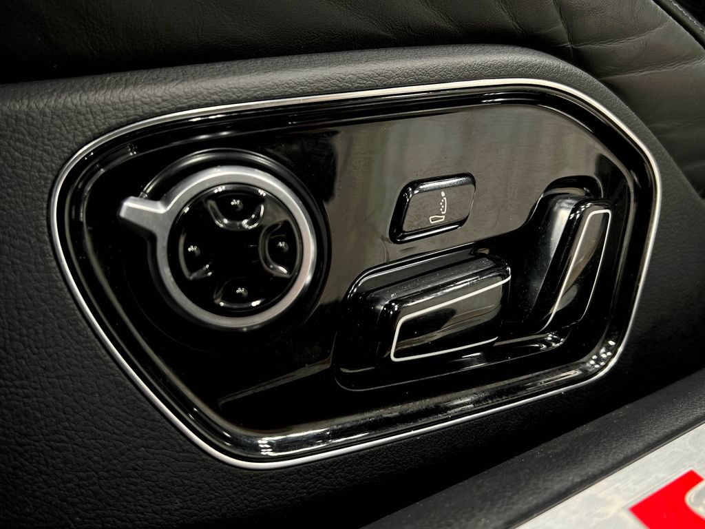 Used 2015 Audi S8 AWD/4WD image 19