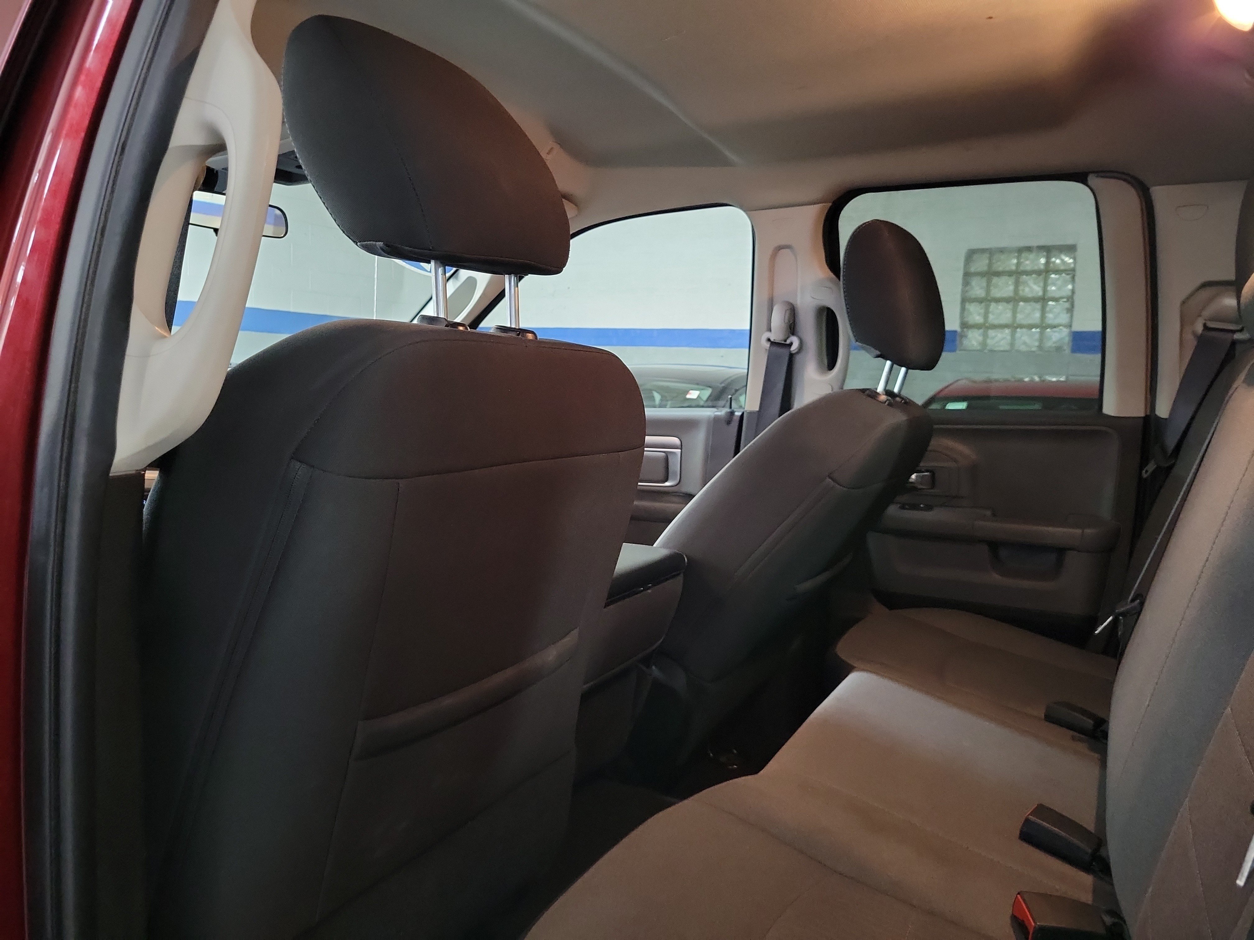 Used 2024 RAM 1500 Classic SLT AWD/4WD image 17