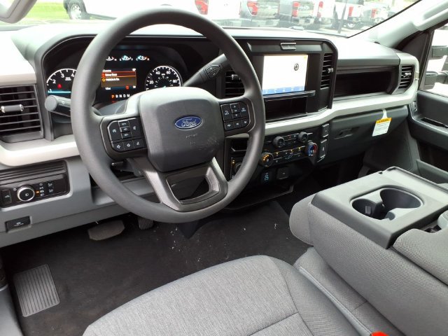 New 2027 Ford F250 XL w/ STX Appearance Package AWD/4WD image 13