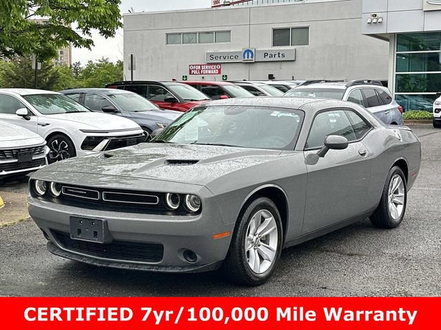 Certified 2023 Dodge Challenger SXT RWD image 5