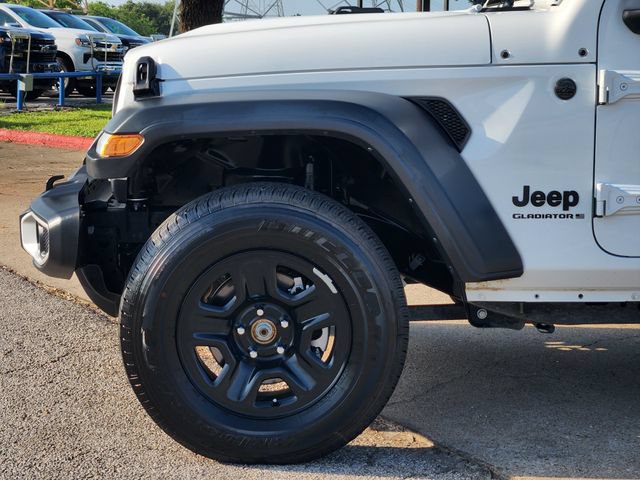 Used 2025 Jeep Gladiator Sport AWD/4WD image 8