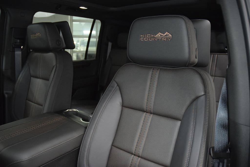 New 2026 Chevrolet Suburban High Country AWD/4WD image 41