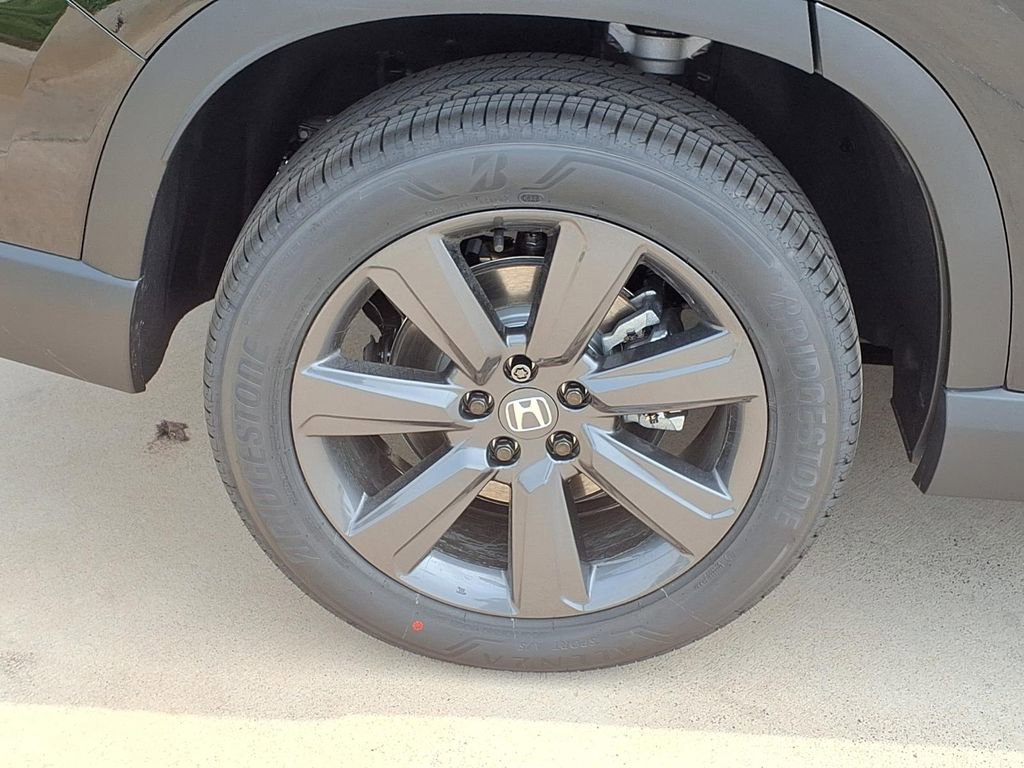 New 2026 Honda Pilot Sport image 9