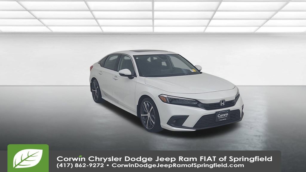 Used 2023 Honda Civic Touring image 2