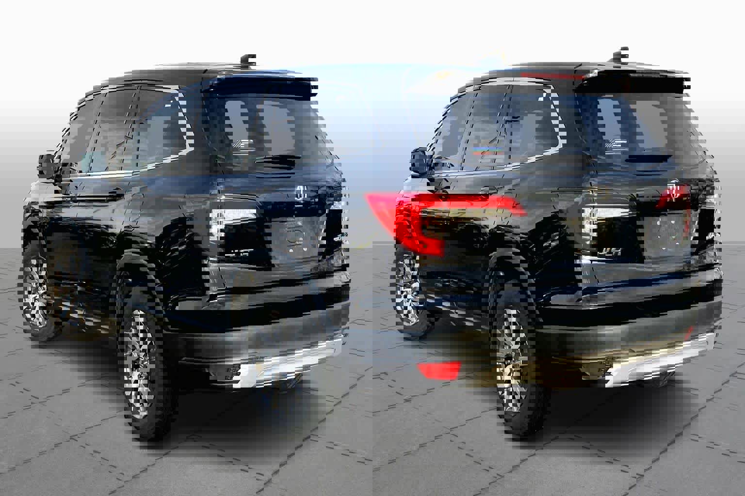 Used 2019 Honda Pilot EX-L image 11