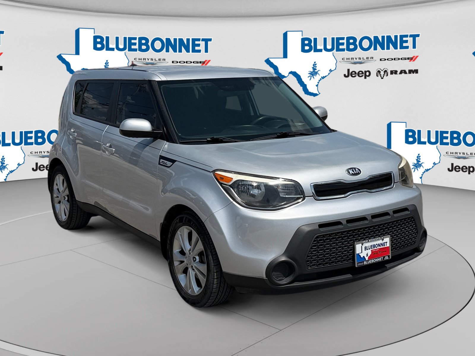 Used 2015 Kia Soul + FWD image 3