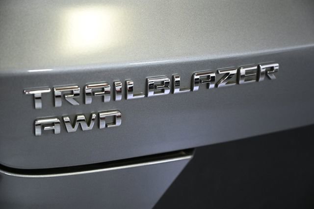 Used 2023 Chevrolet TrailBlazer LT w/ Convenience Package image 12