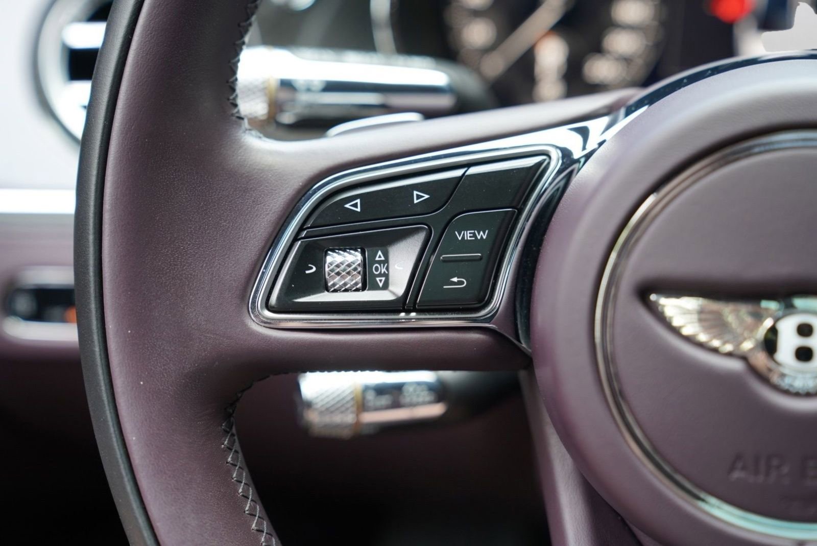 Used 2023 Bentley Flying Spur S V8 AWD/4WD image 51