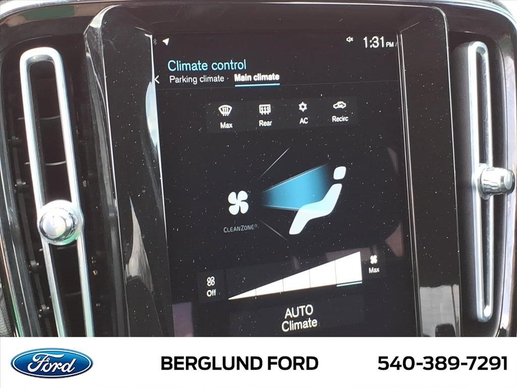 Used 2021 Volvo XC40 T5 R-Design w/ Climate Package image 24