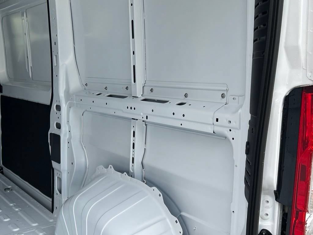 New 2024 RAM ProMaster 2500 w/ Upfitter's Prep Package FWD image 30