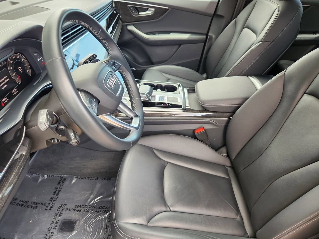 Used 2025 Audi Q7 3.0T Premium Plus AWD/4WD image 4
