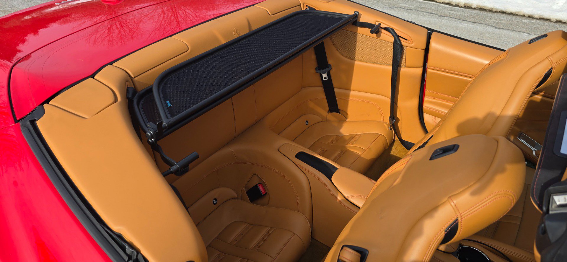 Used 2015 Ferrari California T RWD image 21