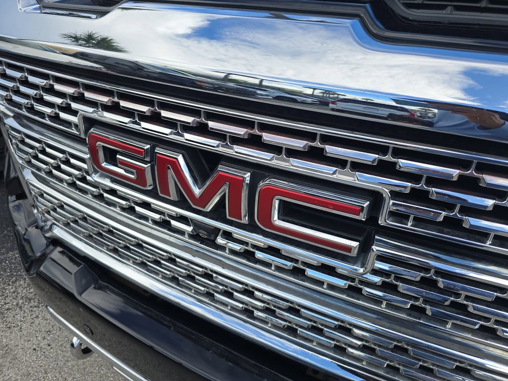 Used 2022 GMC Sierra 3500 Denali w/ Denali Ultimate Package image 8