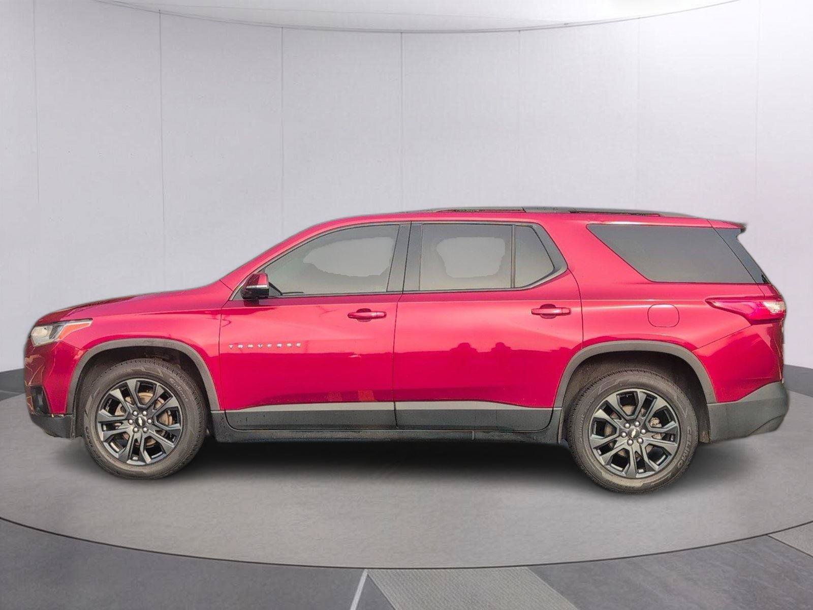 Used 2019 Chevrolet Traverse RS FWD image 2