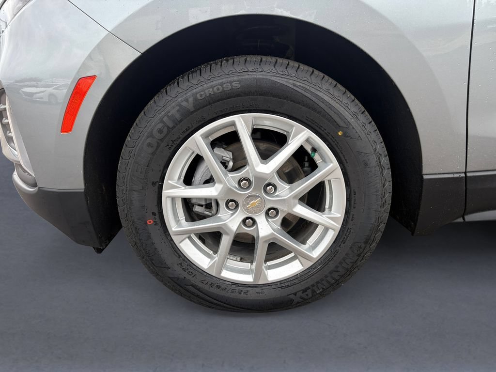 Used 2024 Chevrolet Equinox LT AWD/4WD image 14