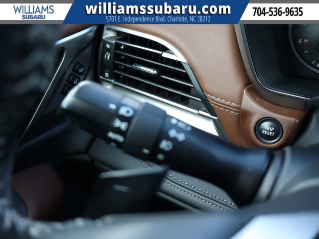 Used 2022 Subaru Outback Touring image 25