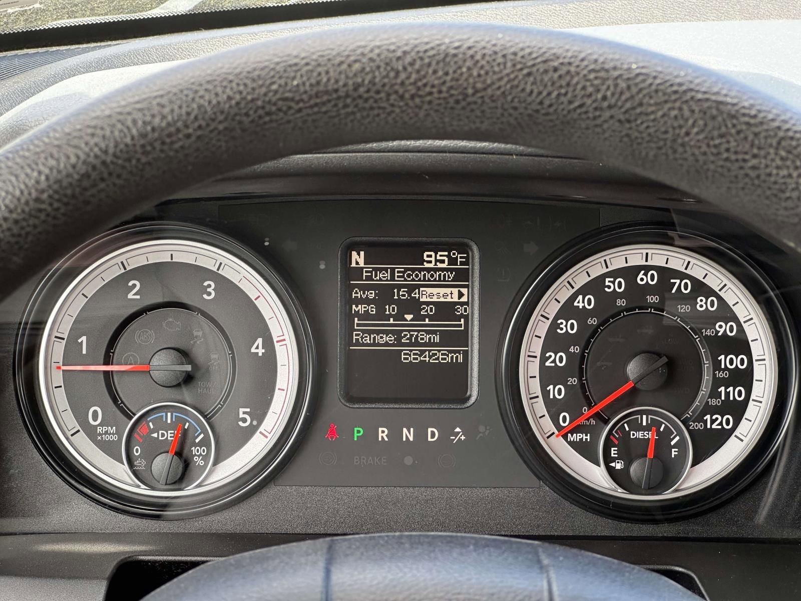 Used 2015 RAM 2500 Tradesman w/ Chrome Appearance Group AWD/4WD image 24