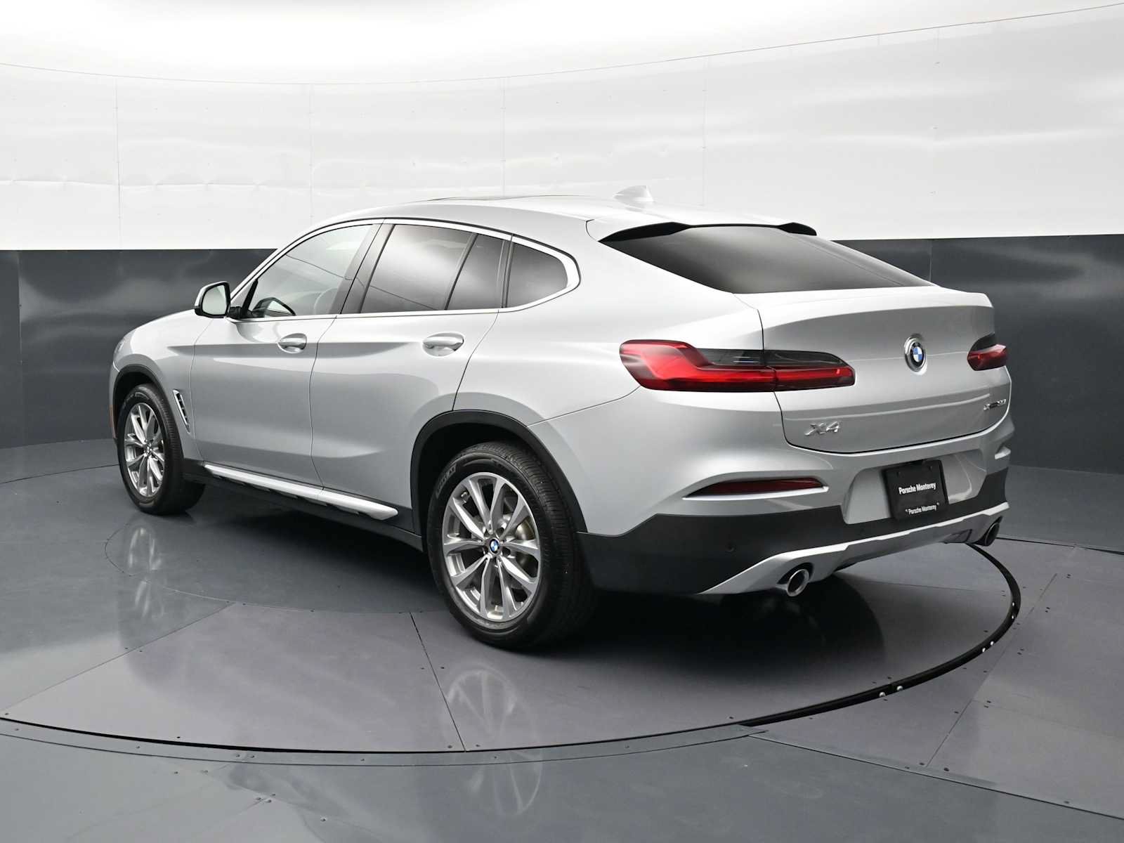 Used 2019 BMW X4 xDrive30i w/ Convenience Package AWD/4WD image 3