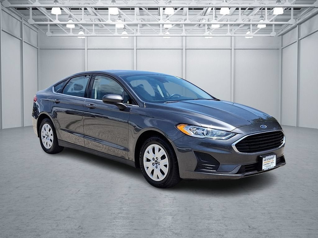 Used 2020 Ford Fusion S FWD image 4