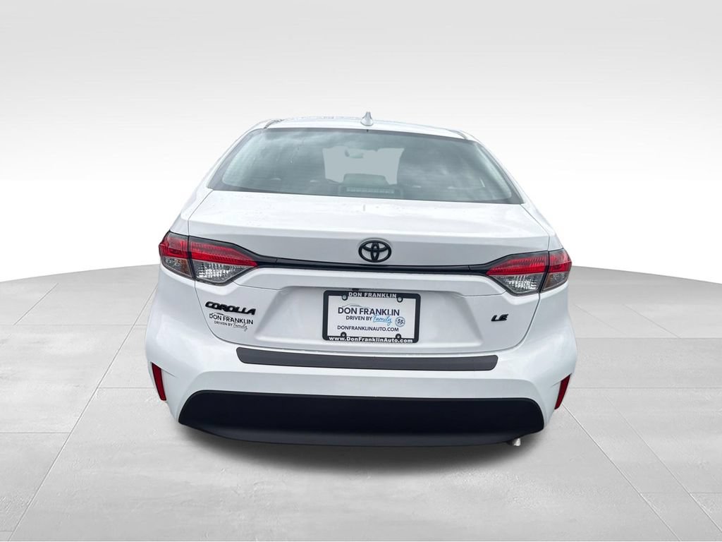 New 2026 Toyota Corolla LE FWD image 4