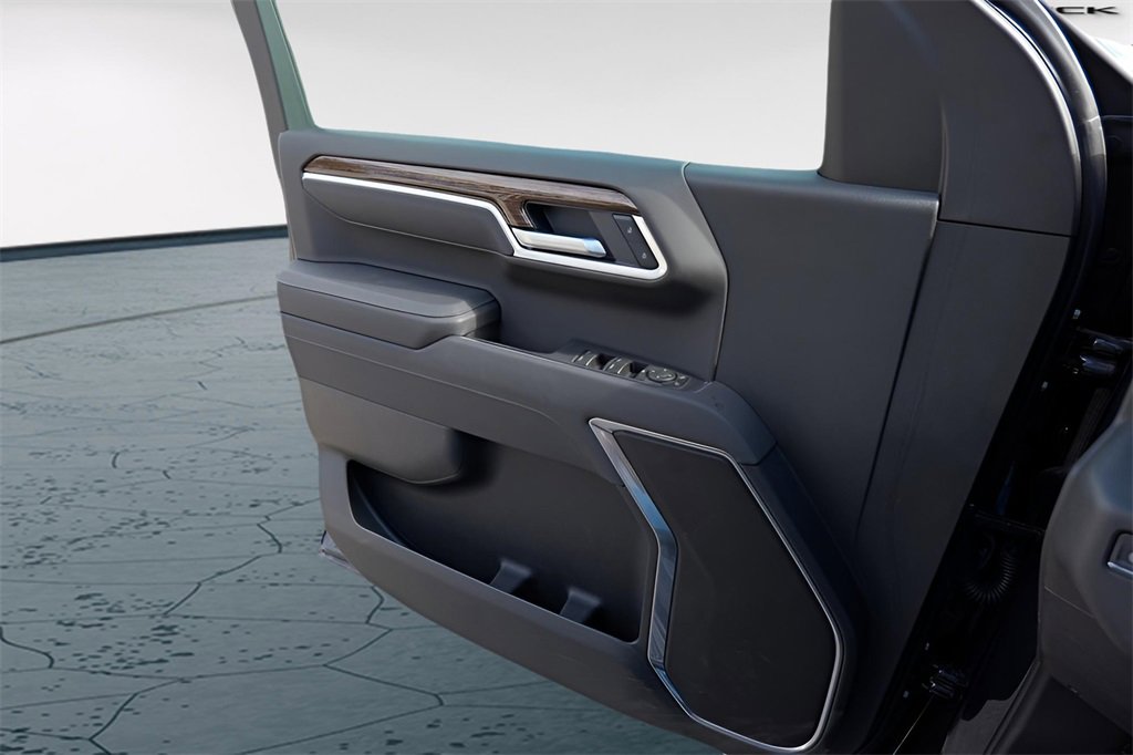 New 2026 GMC Sierra 1500 Elevation image 19