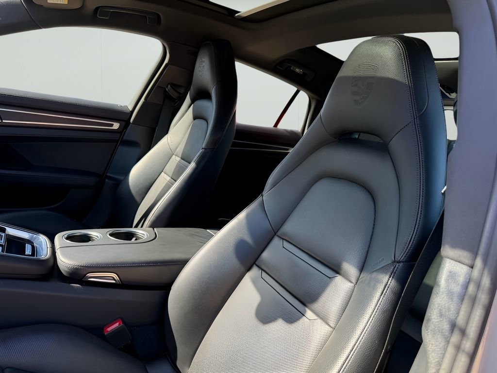 Used 2022 Porsche Panamera Platinum Edition image 10