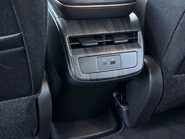 Used 2023 Nissan Ariya FWD image 17