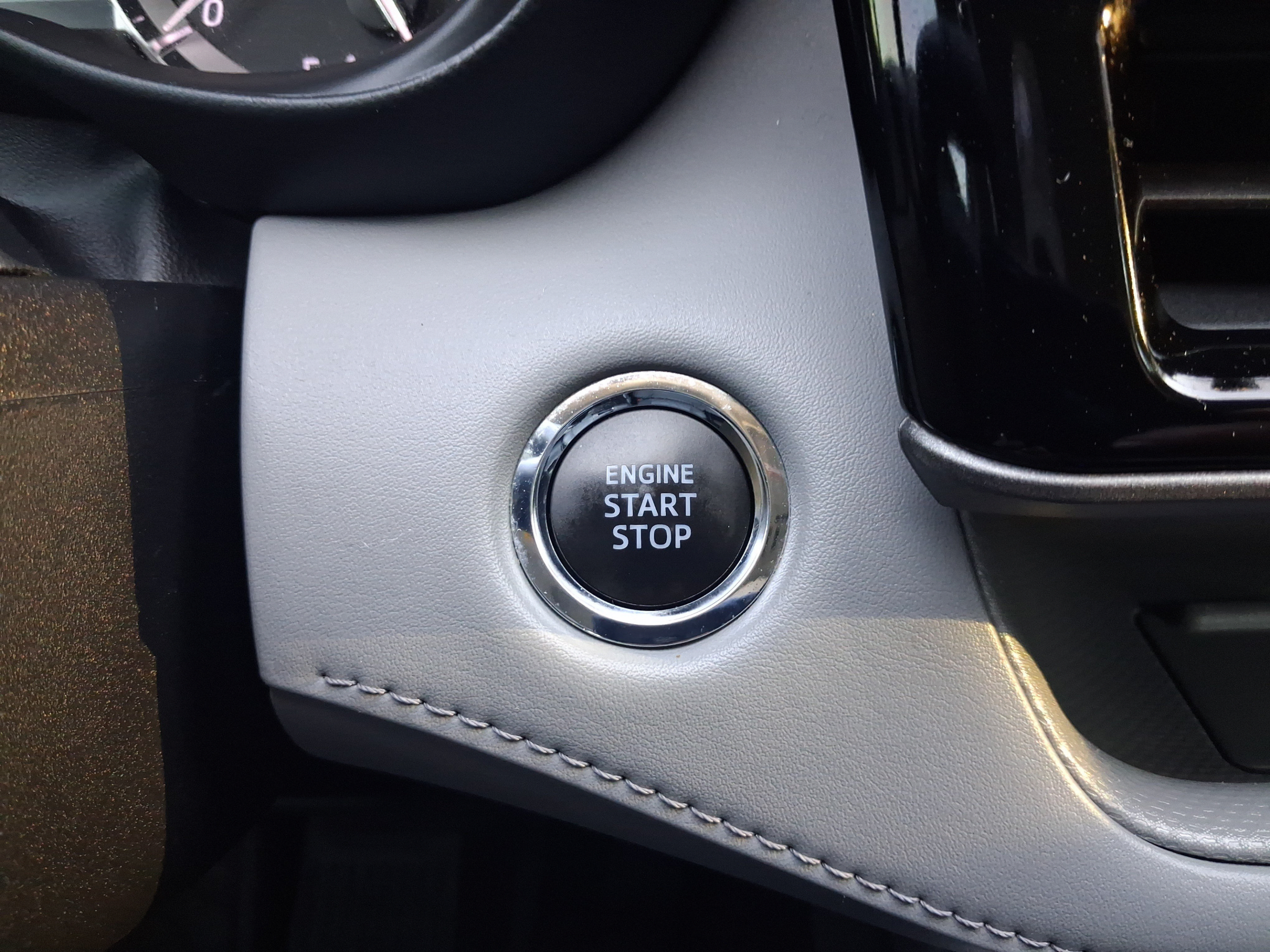 Used 2022 Toyota Highlander XLE AWD/4WD image 20