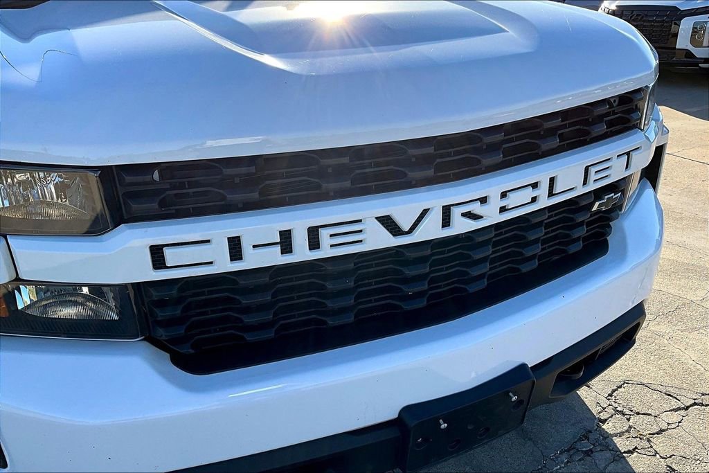 Used 2022 Chevrolet Silverado 1500 Custom image 35